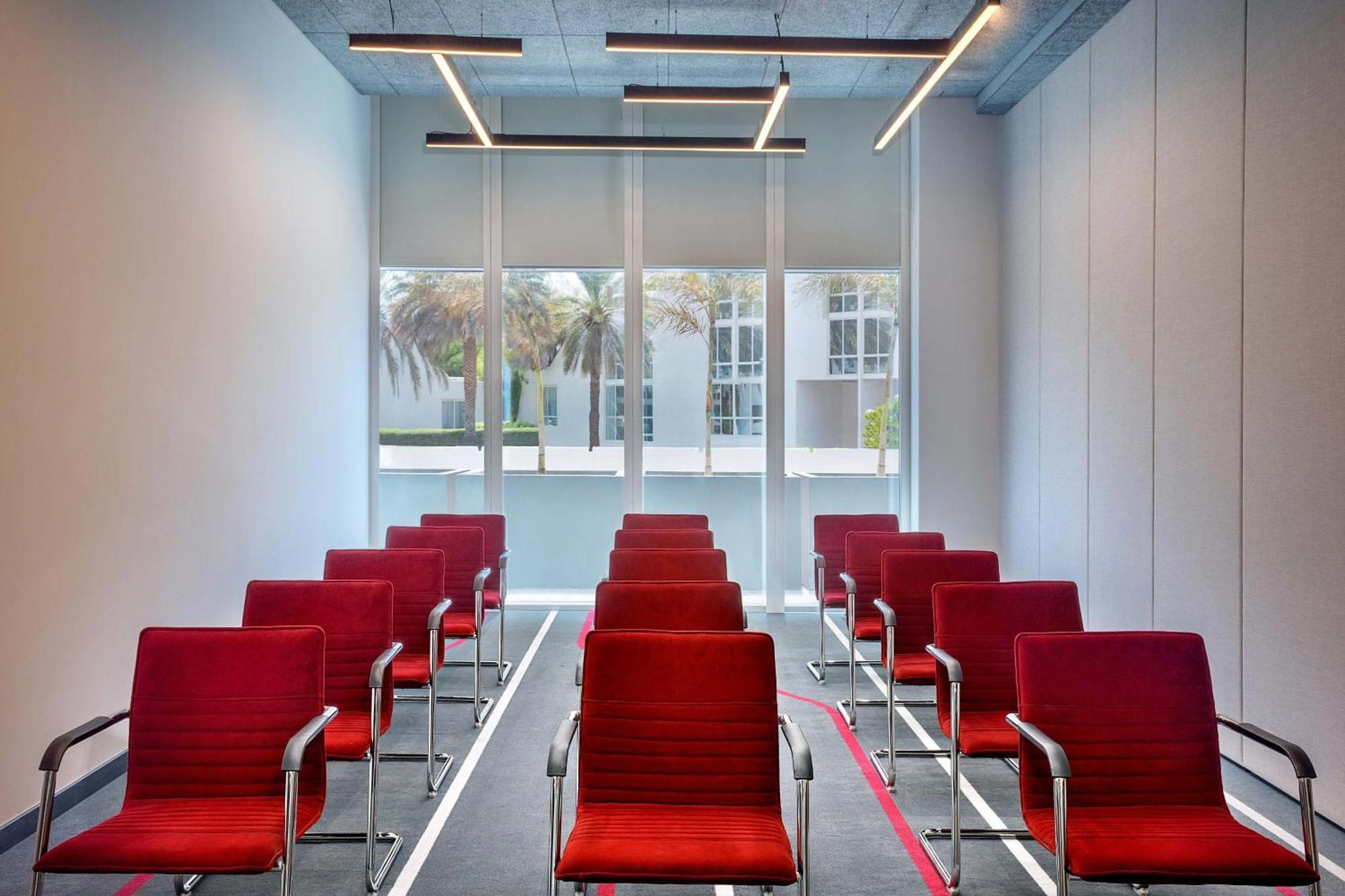 Aloft Dubai Airport 호텔 외부 사진
