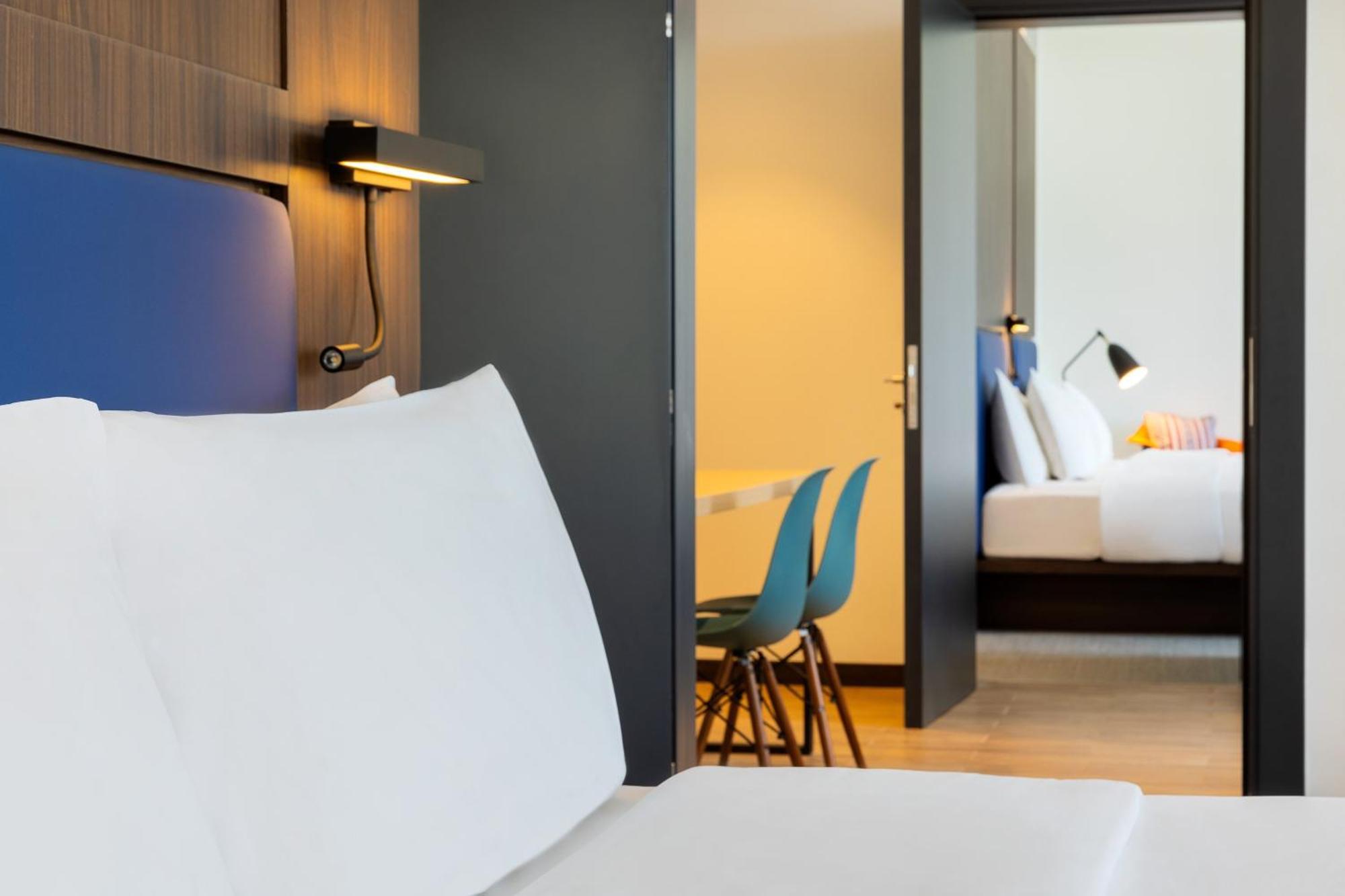 Aloft Dubai Airport 호텔 외부 사진